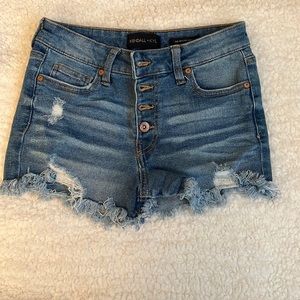 Kendall + Kylie shorts!